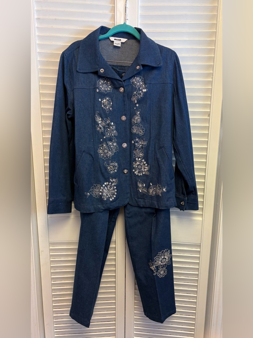 ✨✨Alia Denim Jacket and Pants Set